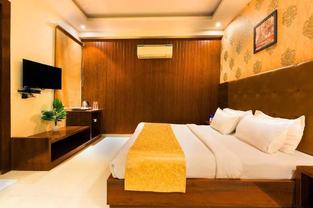 ***  Hotel Konark Stay Near Igi Airport New Delhi India
