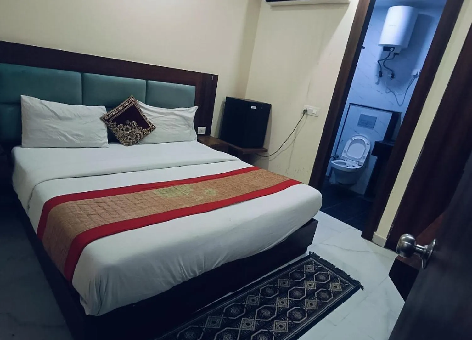 Hotel Konark Stay Near Igi Airport New Delhi 3*,