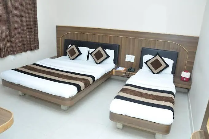 Hotel Konark Stay Near Igi Airport New Delhi contacts